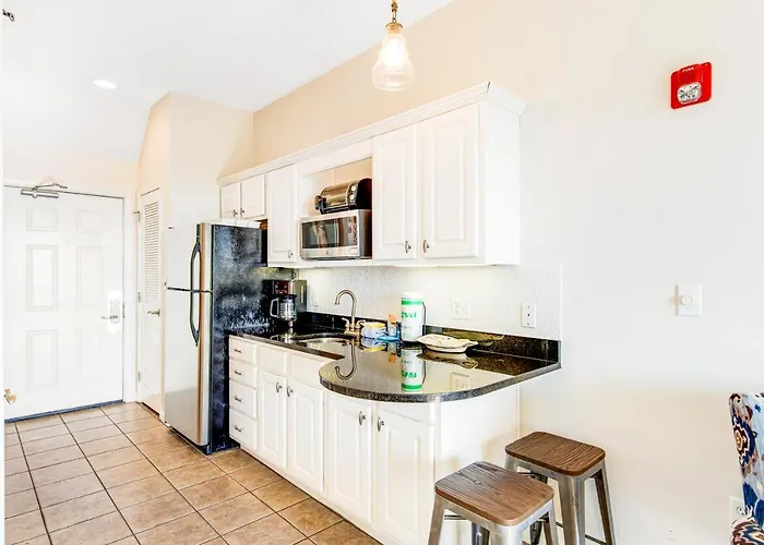 Inn At Seacrest 403